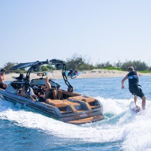 gold coast wake surf and sip